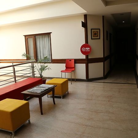 Oyo Rooms Chandigarh Sector 34 ภายนอก รูปภาพ