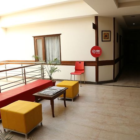 Oyo Rooms Chandigarh Sector 34 ภายนอก รูปภาพ