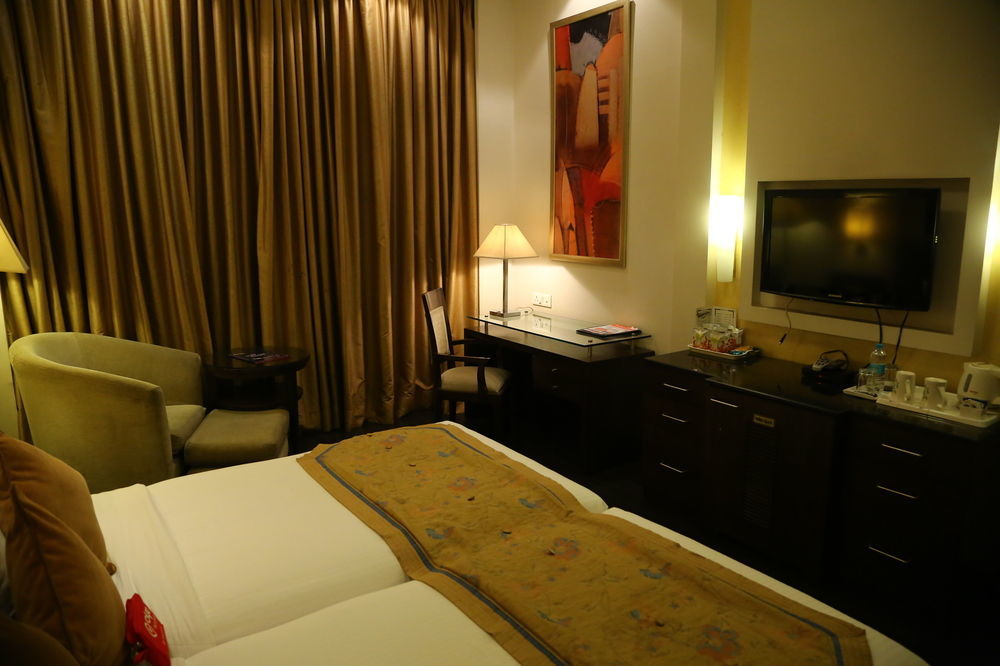 Oyo Rooms Chandigarh Sector 34 ภายนอก รูปภาพ