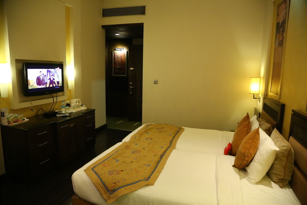 Oyo Rooms Chandigarh Sector 34 ภายนอก รูปภาพ