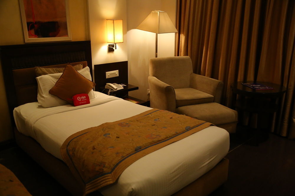 Oyo Rooms Chandigarh Sector 34 ภายนอก รูปภาพ