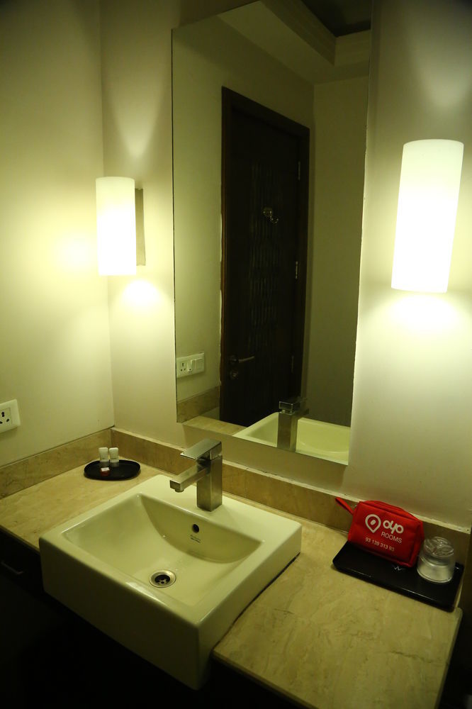 Oyo Rooms Chandigarh Sector 34 ภายนอก รูปภาพ